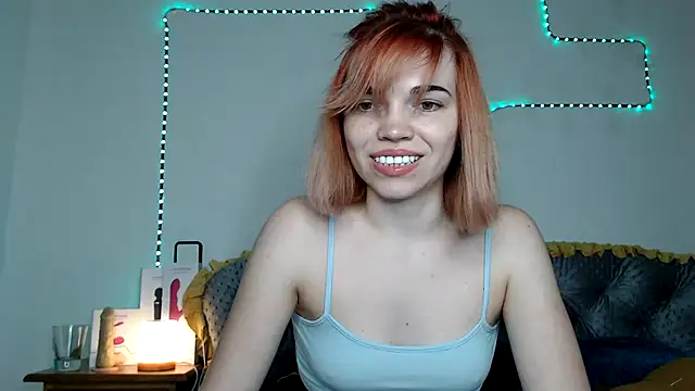 olivka-flower live cam on StripChat