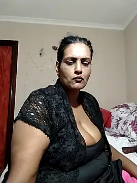 Foxybaby420 live cam on StripChat