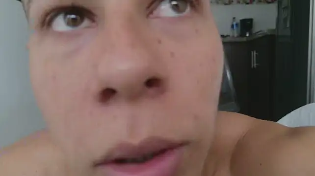grey___27 live cam on StripChat