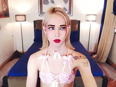 PreciousAmore live cam on StripChat
