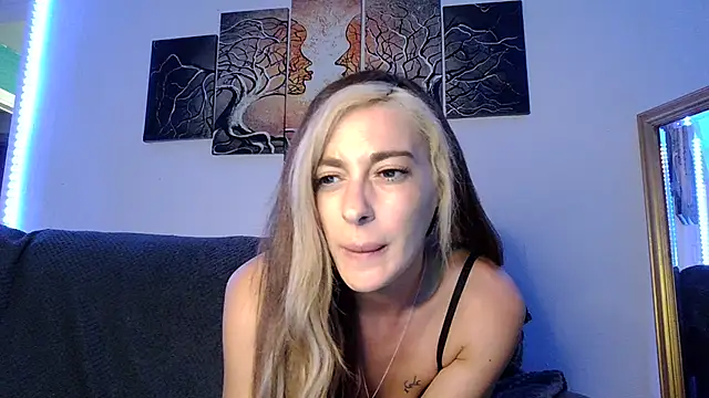 NovaLorenX live cam on StripChat