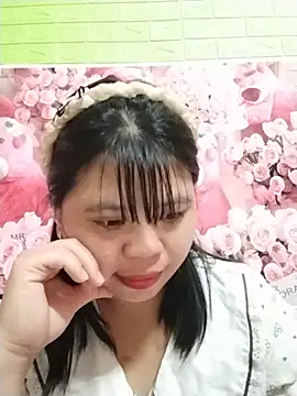 Xuka_lyss live cam on StripChat