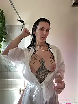 GennaJames live cam on StripChat