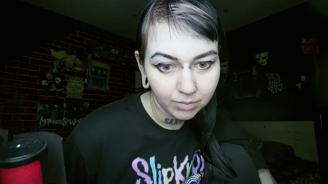 MessalinaOfficial live cam on StripChat
