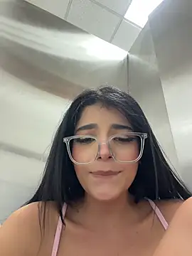 ArieliciousXXX live sex cam