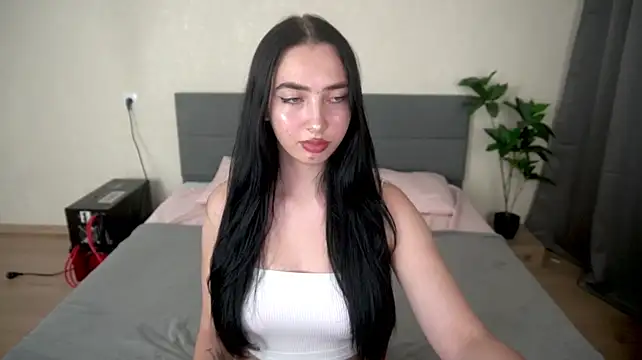 WildKittenX_ live cam on StripChat