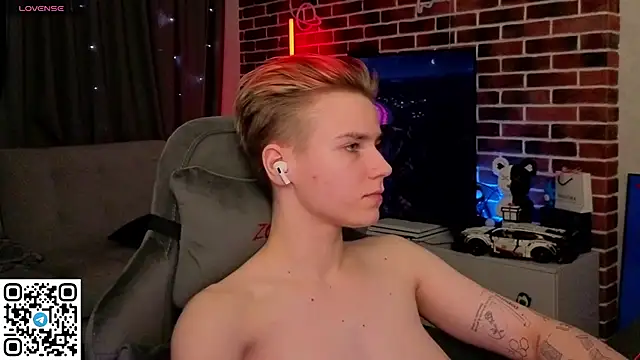 Jean_Willson live cam on StripChat