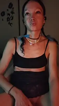 Tselka live cam on StripChat