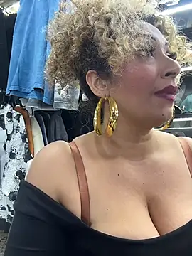 Katti_Barrera live sex cam
