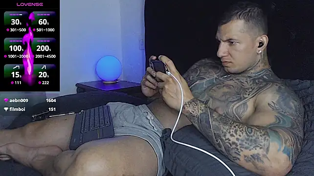 Shane_Clay live cam on StripChat