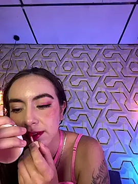 MelanyyJhonson15 live cam on StripChat