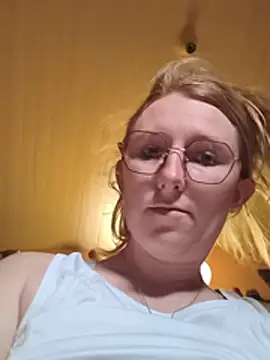 stormyybabe live cam on StripChat