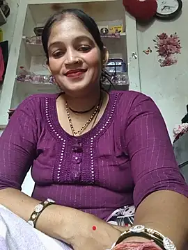 Mohni_love live cam on StripChat