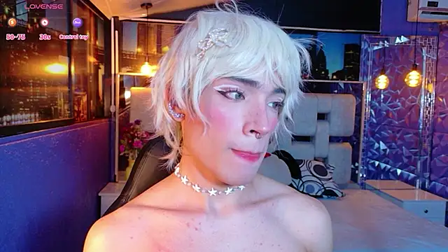 isaac_nova live cam on StripChat