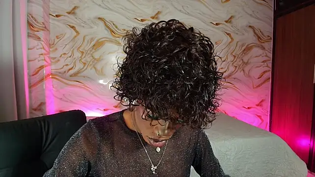EbonyHansNight live cam on StripChat