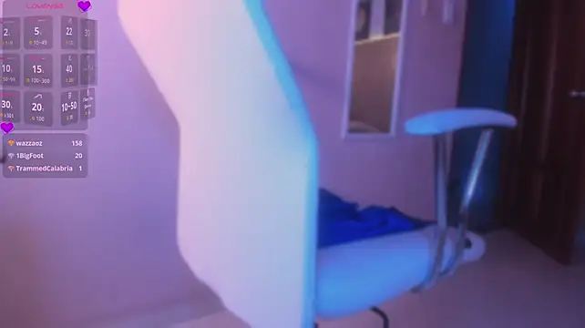 Kiaraa_lux live cam on StripChat
