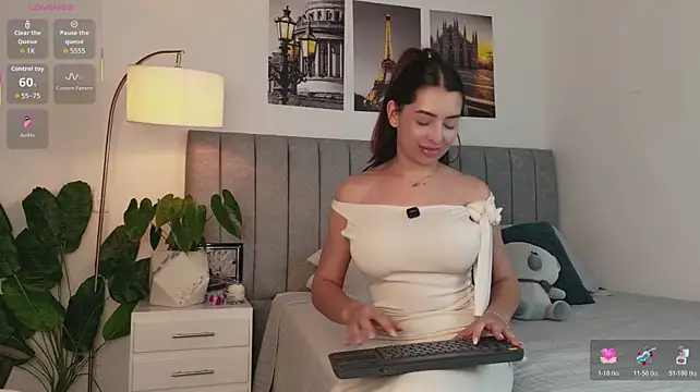 caralella live cam on StripChat