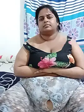 SusanaEshwar live cam on StripChat