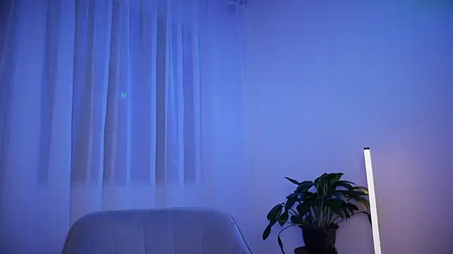 sweettaaron01 live cam on StripChat