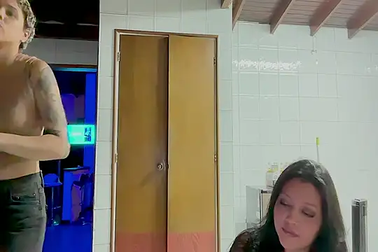 MarcellaGriffin live cam on StripChat