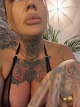 krysstal003 live sex cam