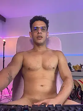Roronoa__Zoro live cam on StripChat