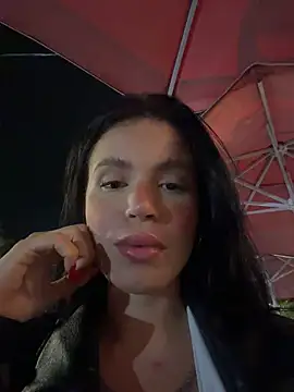 Rafaellaz live cam on StripChat