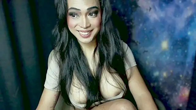 Salsalita_Longcock live sex cam