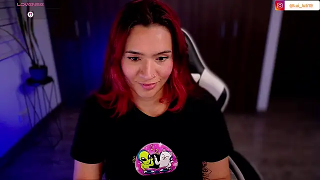 ImLui_lu live cam on StripChat