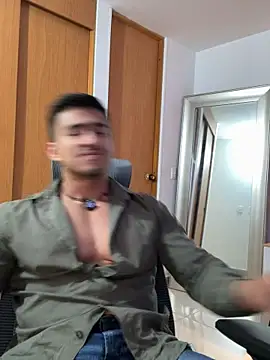 Chris_Clarck live cam on StripChat