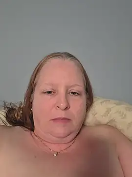 CanadianQueen1973 live cam on StripChat