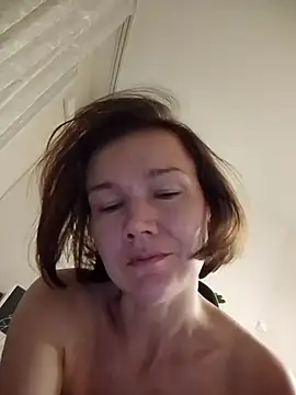 SarahSimpson live cam on StripChat