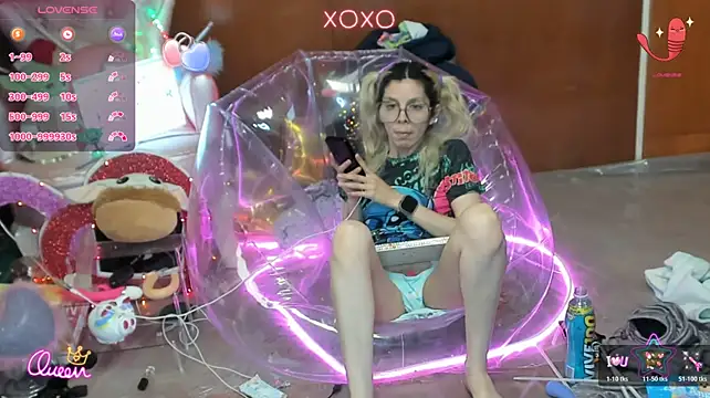 Skinygirl live cam on StripChat
