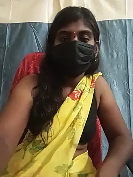 Keerthi_143 live cam on StripChat