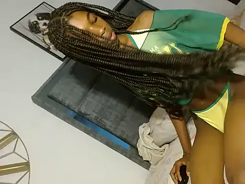 Little_ebonyx live cam on StripChat