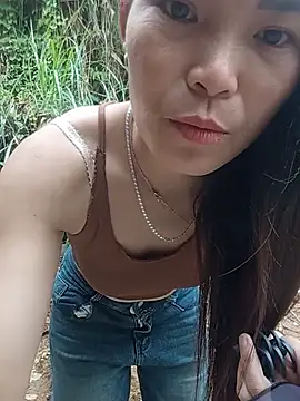 Heryy_xx live cam on StripChat
