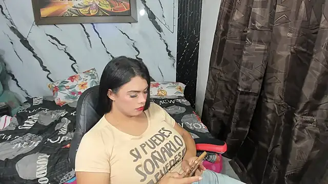 andromeda_xx live cam on StripChat