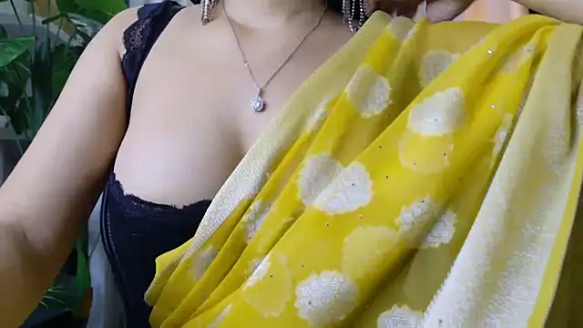 kiara_1122 live cam on StripChat