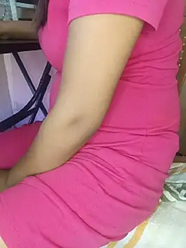 Mayara103xx live cam on StripChat