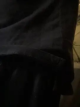 AlphaMasterXxx live cam on StripChat