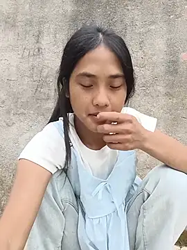 Hoa-tuylip live cam on StripChat