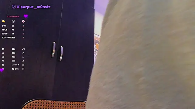 purpurmonstr live cam on StripChat