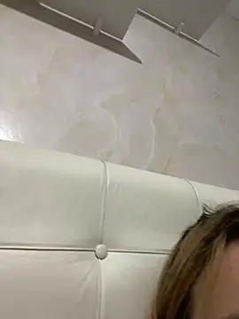 Grazi457 live cam on StripChat