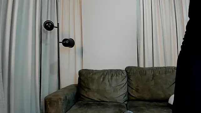 xdaniruiz live cam on StripChat