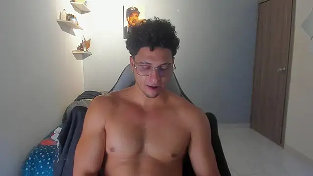 Kris_Khalifa69 live cam on StripChat
