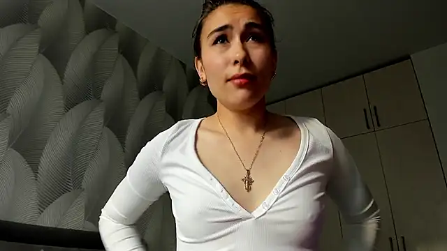 Bambiii_bby live cam on StripChat