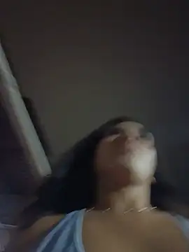 Chloemendoza live cam on StripChat