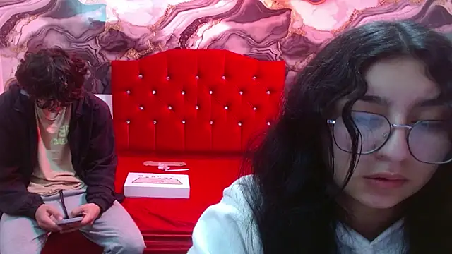 the_jhones live cam on StripChat