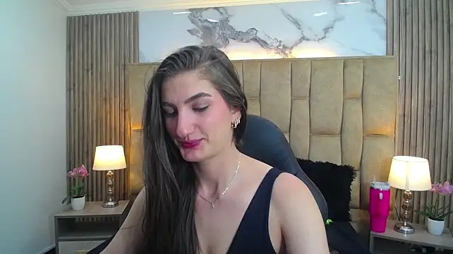 Dafne_castro_ live cam on StripChat