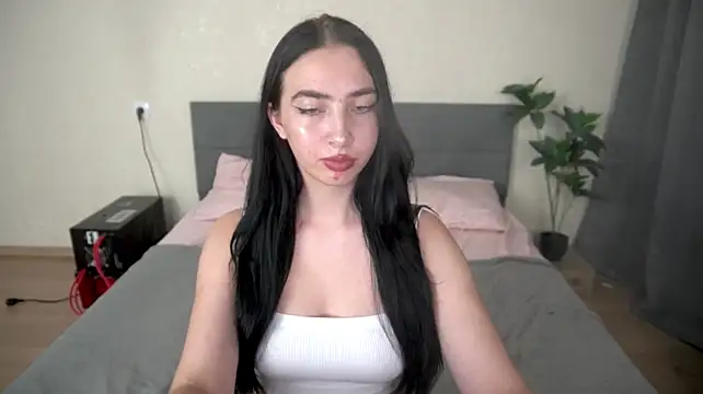 WildKittenX_ live cam on StripChat